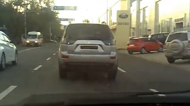 Что за прикол с номерным знаком ?