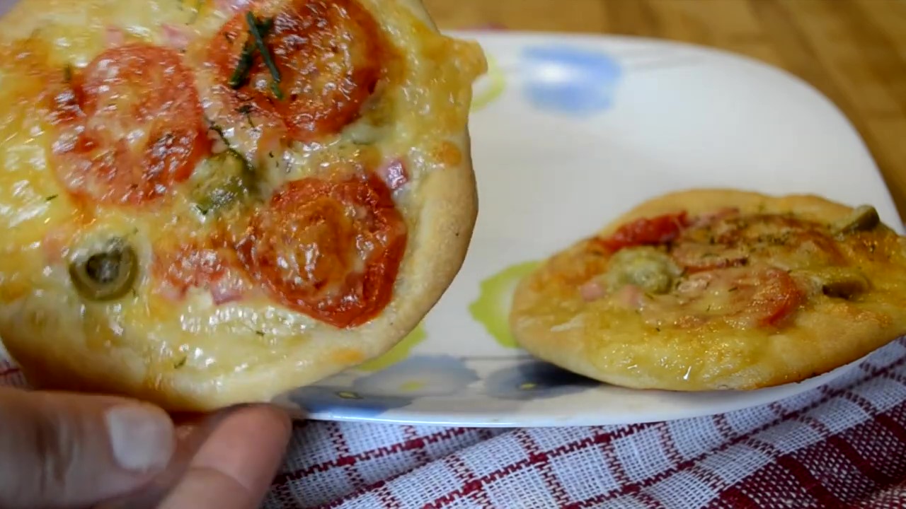 Мини-пиццы без дрожжей: быстрый и вкусный рецепт для тех, кто ценит свое время!