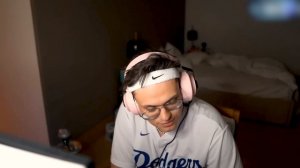 БУСТЕР vs 50 ХЕЙТЕРОВ! **Встречается с Диларой?**