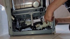 Сборка стиральной машини MIELE установка подшипников, сальника, крестовины...