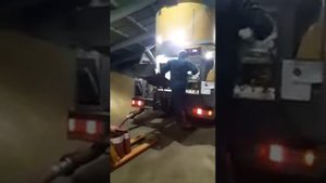 мобильный комбикормовый завод в работе