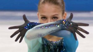Российская фигуристка Александра Трусова впервые в женском катании сделала два четверных прыжка
