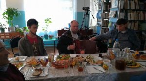 Поёт Владимир Скунцев и ансамбль "Казачий Круг"