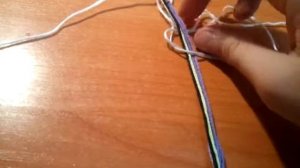 Урок № 3.Как сделать петельку на фенечке.