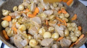 Жаркое с мясом и грибами в сметанном соусе по-домашнему! Блюдо проверенное веками!