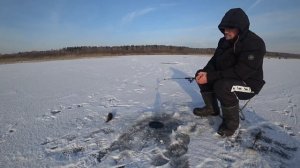 Ловля КРУПНОГО РОТАНА зимой на блесну / Рыбалка в НОВОСИБИРСКЕ!!!