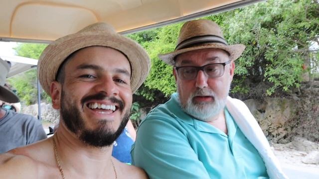 Isla Mujeres Mexico | Zip Line - Turtles - Playa Norte & Family смотреть онлайн