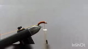 Уловистая муха, что то похожее на имитацию дождевого червя