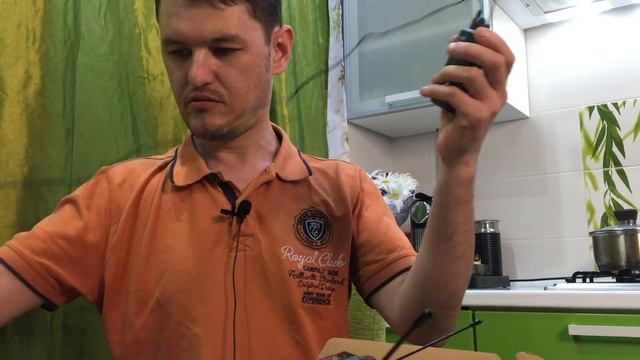 Теперь записываю звук на радиомикрофон Xtuga. смотреть онлайн