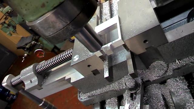 Фрезерование концевой фрезой диаметром 5 мм смотреть онлайн