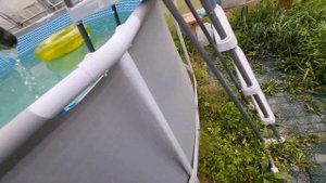 Чистим бассейн вакуумным пылесосом для воды, Bestway 58648