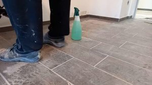 Как силиконить плинтус