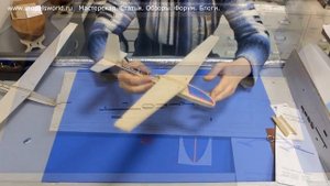 Набор для самостоятельной сборки планера из бальзы от компании Авикор