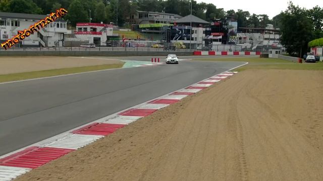 2019 - B-ROLL - NEW RENAULT MÉGANE R.S. TROPHY-R RECORD смотреть онлайн