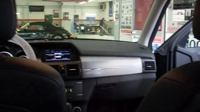 Mercedes GLK monitor poggiatesta saelcaraudio.com смотреть онлайн