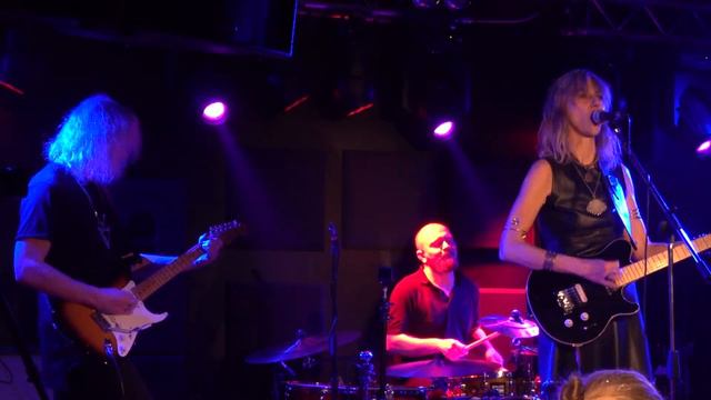 RADA & TERNOVNIK - CROW (live video 07/12/2018) - "Вороненок" смотреть онлайн