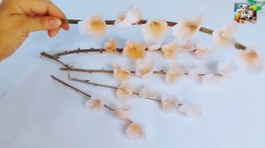DIY |Как сделать нежные цветы Сакуры из хозяйственной свечи.