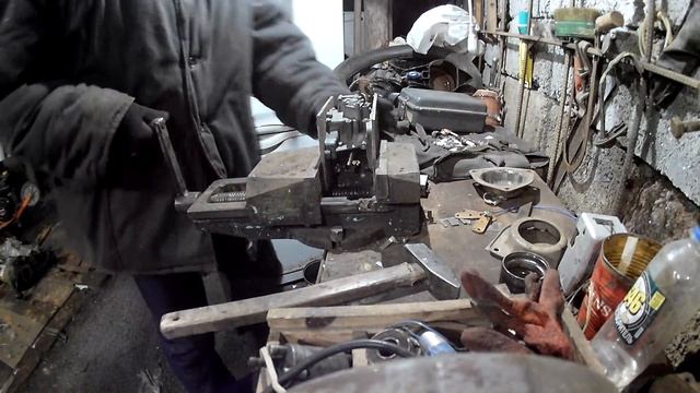 Не заводится в мороз ВАЗ 2109 (ищу причину), ремонт карбюратора. Часть 1 смотреть онлайн