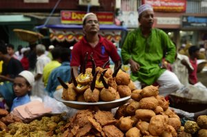 УДИЧНАЯ ЕДА ИНДИИ (Полный РАСКОЛБАС!)