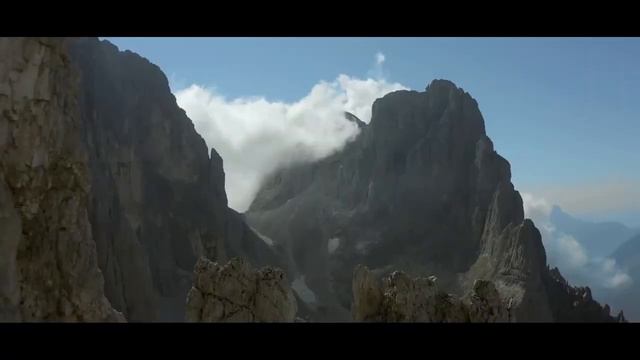 На краю-Русский трейлер 2023 смотреть онлайн