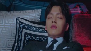 Отель дель Луна | Чан Ман Воль и Гу Чан Сон - 1х04_№2