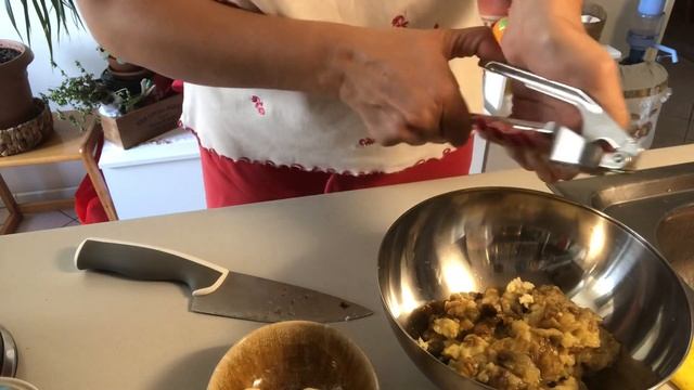 Закуска из печёных баклажан. смотреть онлайн