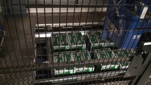 Паллетайзер для коробок с картофелем