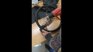 Перетяжка кожей руля Toyota Prado