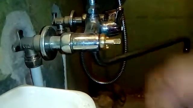 Замена кран-буксы на смесителе.
