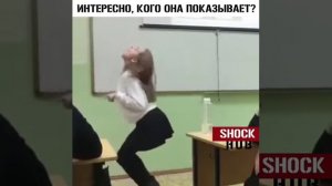 Девочка динозавр