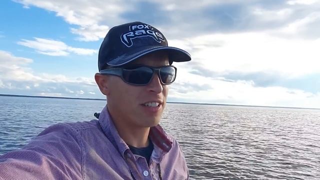 Живу на Рыбинке. Ловлю сомов и судаков. Куда катится паноптикс. смотреть онлайн