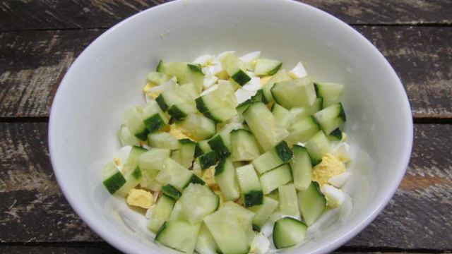 Салат из индейки с огурцом