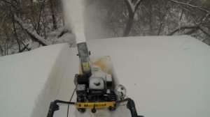 Тест снегоуборщика Kansas Snow Cat 651. И как доставить его своим ходом на крышу.