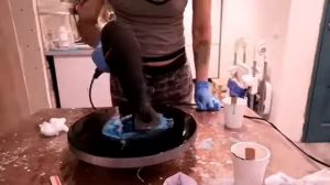 Изготавливаю часы из эпоксидной смолы