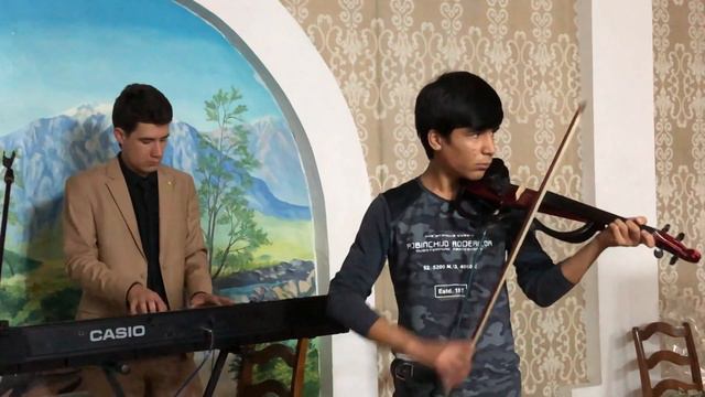 Голиб играет на скрипке 27.10.2018   1412