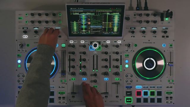 Epic DJ Mix on the exclusive Denon DJ Prime 4 White Edition смотреть онлайн