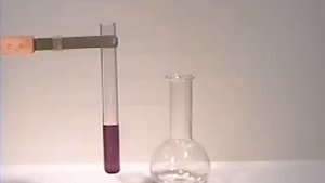 KMnO4+Na2SO3+H2SO4.avi