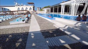 Погода в Лазаревском сегодня 15 июня 2024. Пляж Щастье. Пляж Взморье. Лазаревское. Море сейчас