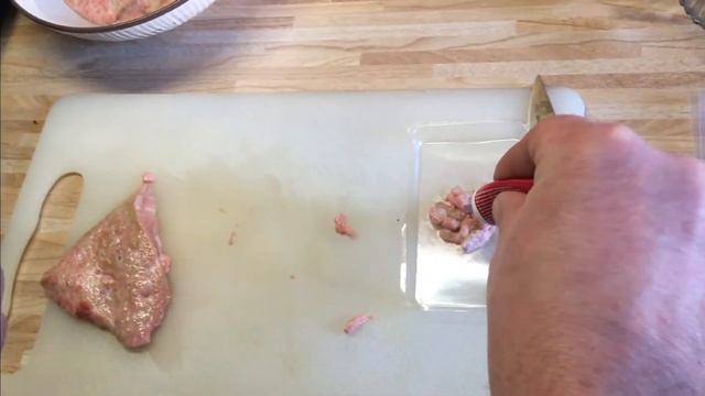 Коровье вымя , лучшая насадка для ловли плотвы .www.ribak.lv смотреть онлайн