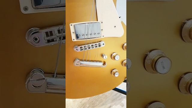 Gibson Les Paul tribute Gold Top (for sale) смотреть онлайн