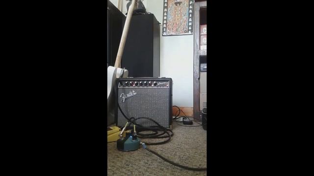 Fuzz Face Mini Tones (No Talking) : '69 Style Pickups + Fuzz Face + Boss SD1 + Fender Champion 20 смотреть онлайн