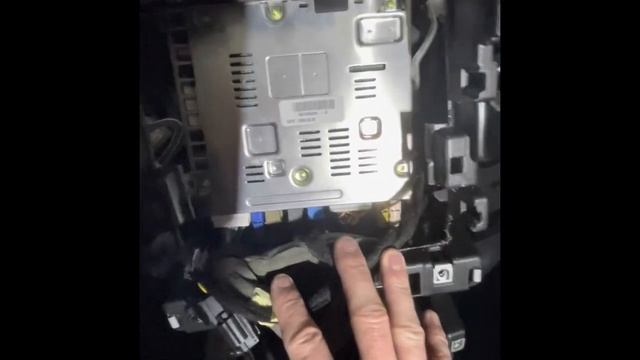 R-Link - Remplacement calculateur audio Talisman смотреть онлайн