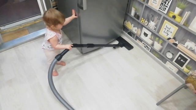 Саша пылесосить смотреть онлайн