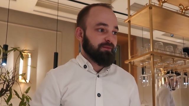 КАК Я УХАЖИВАЮ ЗА ВОЛОСАМИ? ПОЕЗДКА В ПЕТЕРБУРГ / ЛУЧШИЙ БАР В МИРЕ! смотреть онлайн