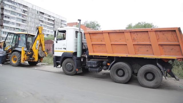 В Дзержинском районе появится новое футбольное поле смотреть онлайн