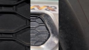 29812 Рамка противотуманки / Оправа ПТФ правая Renault Logan 2 2014-2018