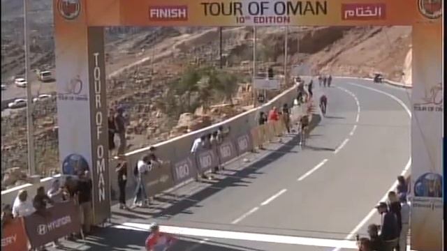 Алексея Луценко одержал победу в многодневной гонке «Тура Омана» смотреть онлайн