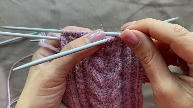 Модные вязаные митенки на спицах из пряжи Пух норка, Ангора 70, Ангора 50, мастер-класс по вязанию смотреть онлайн