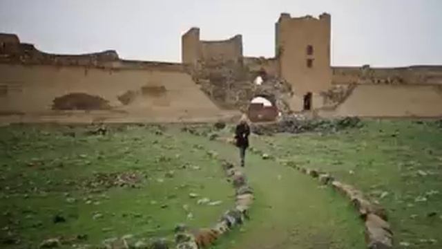 В этом городе жило 100 тысяч человек. Но потом все его обитатели бесследно исчезли… смотреть онлайн