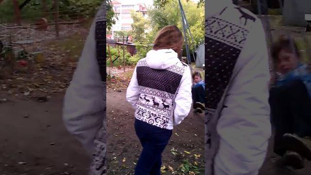Перед школой можно и погулять!